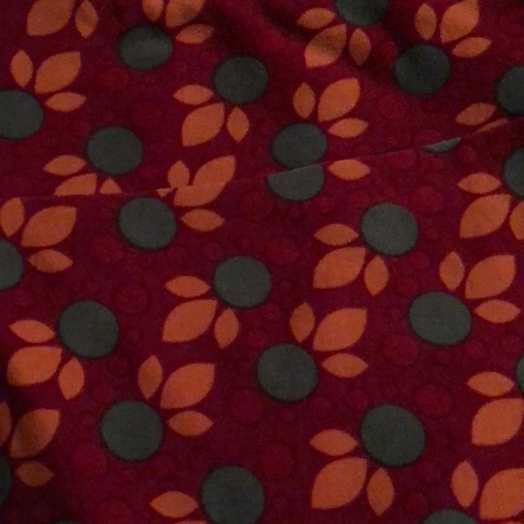 Lularoe TC leggings - Picture 2 of 2